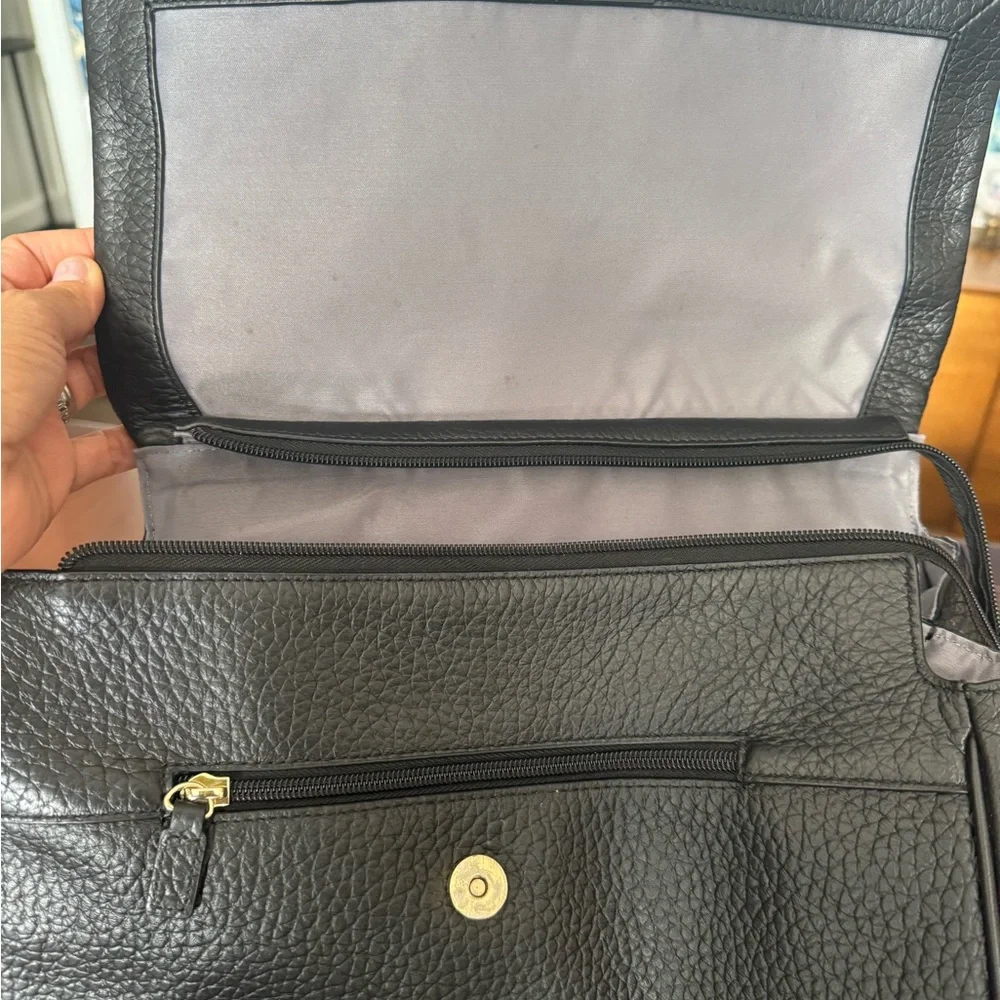 Storksak St. James Leather Diaper Bag Backpack - Picture 7 of 12